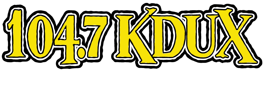 104.7 KDUX logo